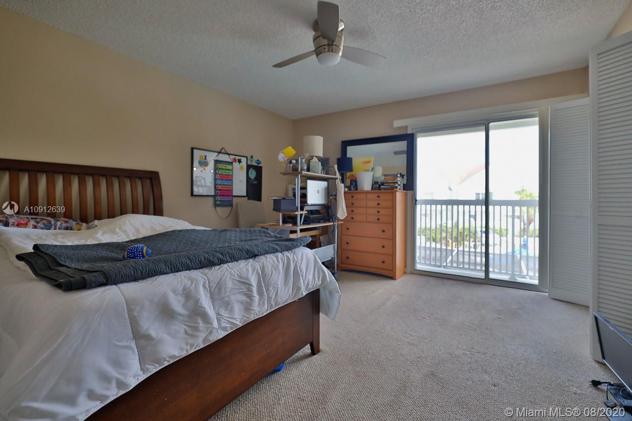 RIVERWALK 1 - Residential