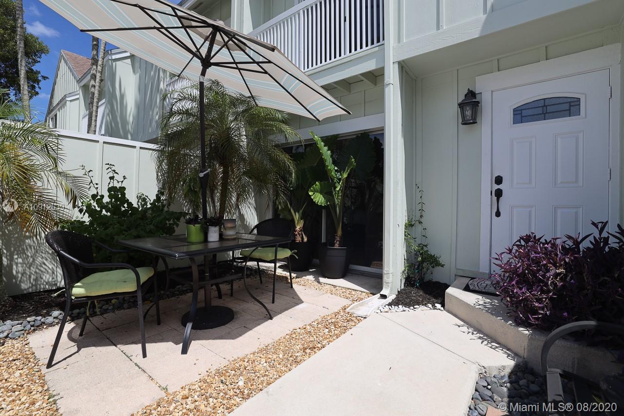 RIVERWALK 1 - Residential