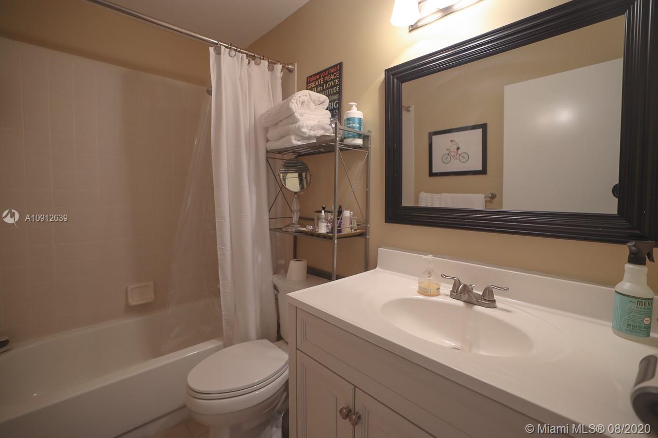 RIVERWALK 1 - Residential