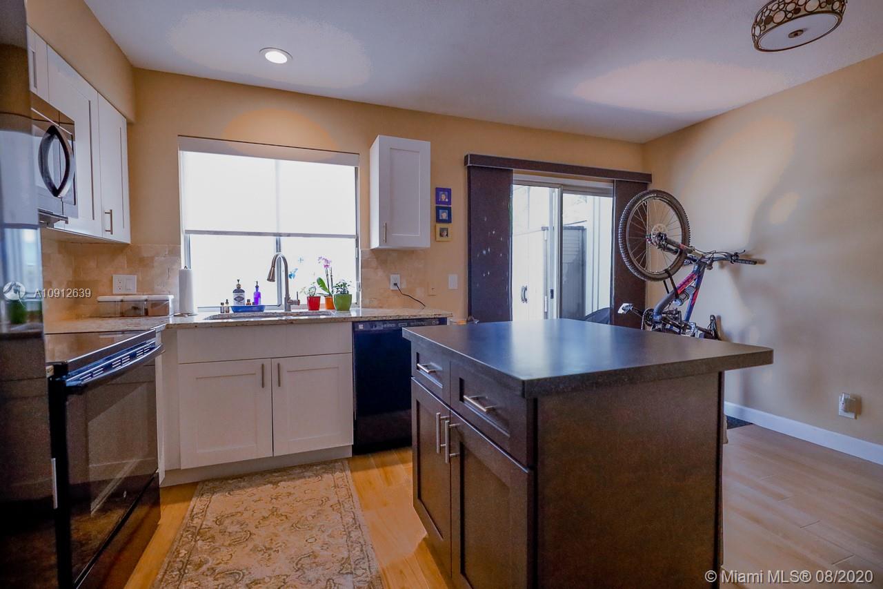 RIVERWALK 1 - Residential