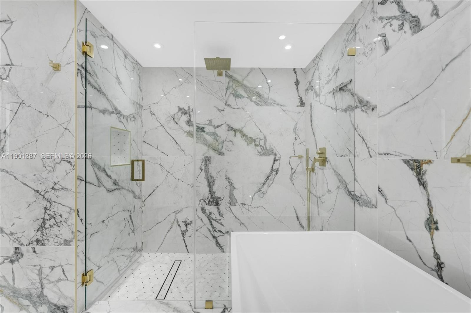 ICON BRICKELL NO TWO - Residential