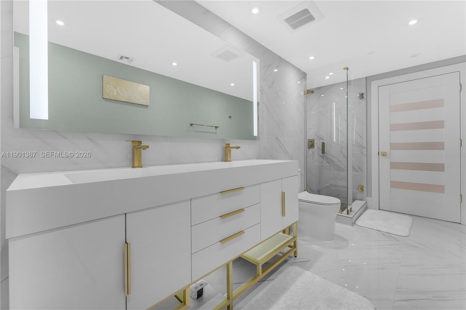 ICON BRICKELL NO TWO - Residential