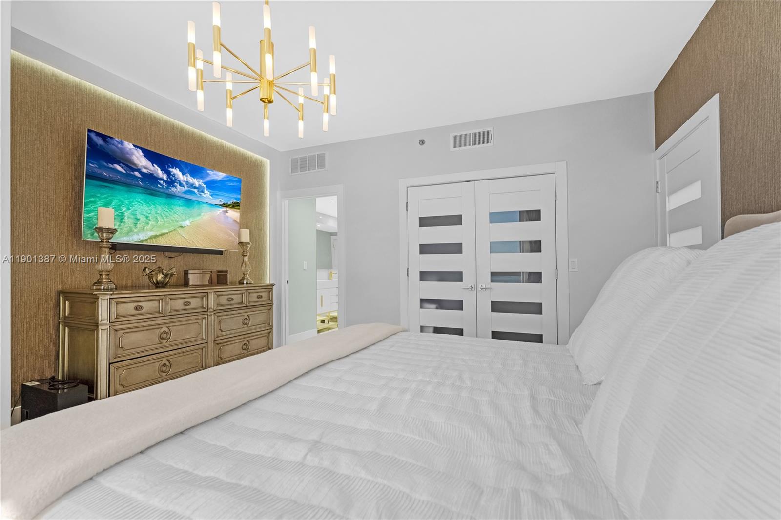 ICON BRICKELL NO TWO - Residential