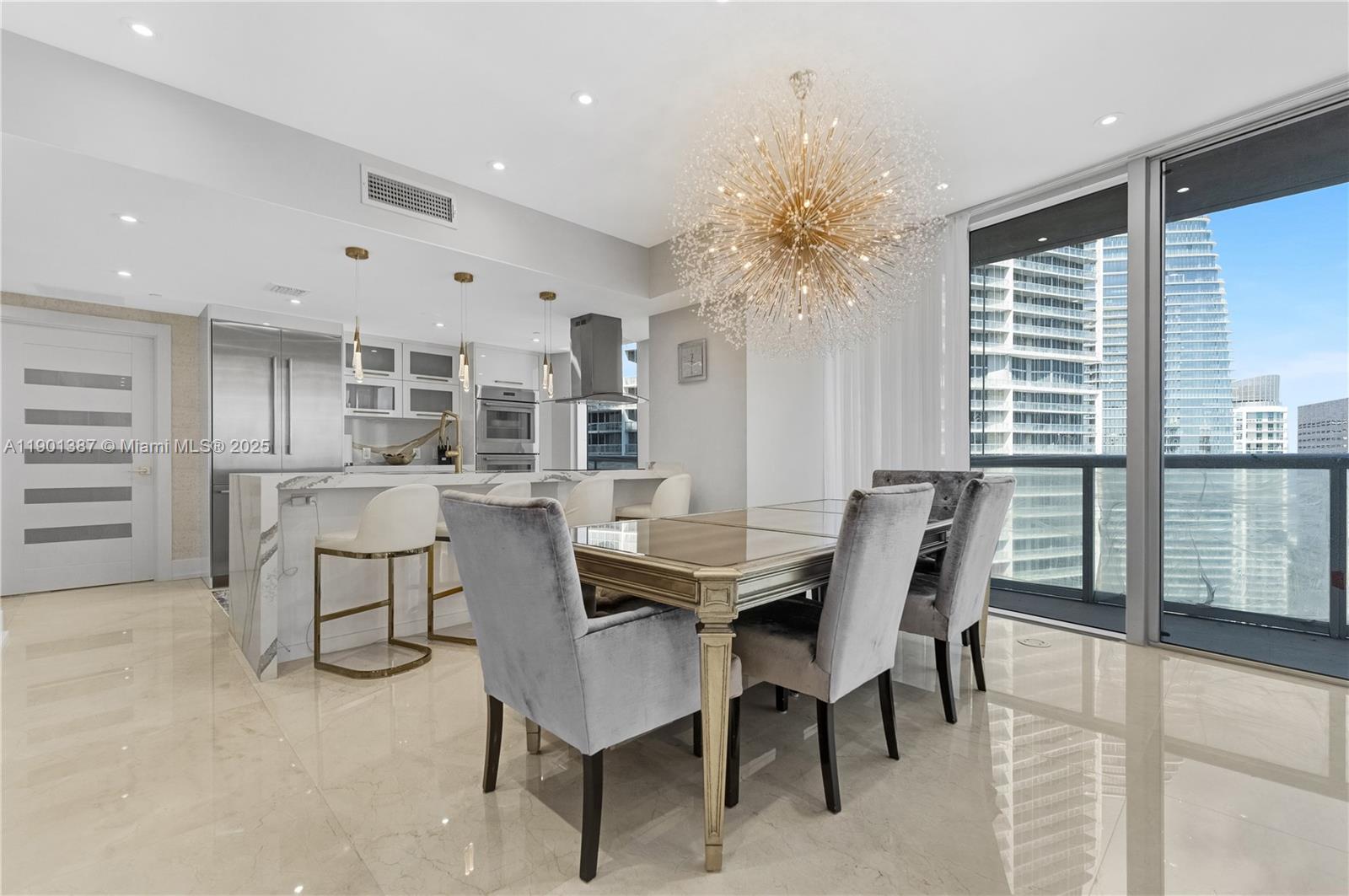 ICON BRICKELL NO TWO - Residential