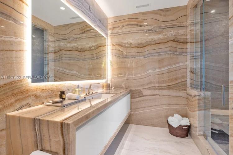 NORTH BISCAYNE BEACH AMEN - Residential