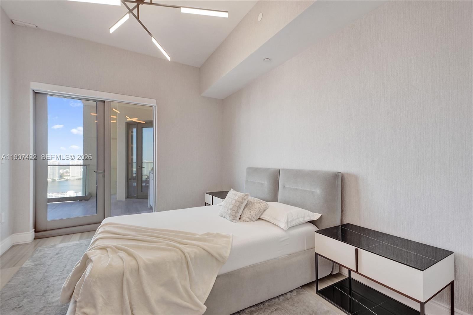 NORTH BISCAYNE BEACH AMEN - Residential