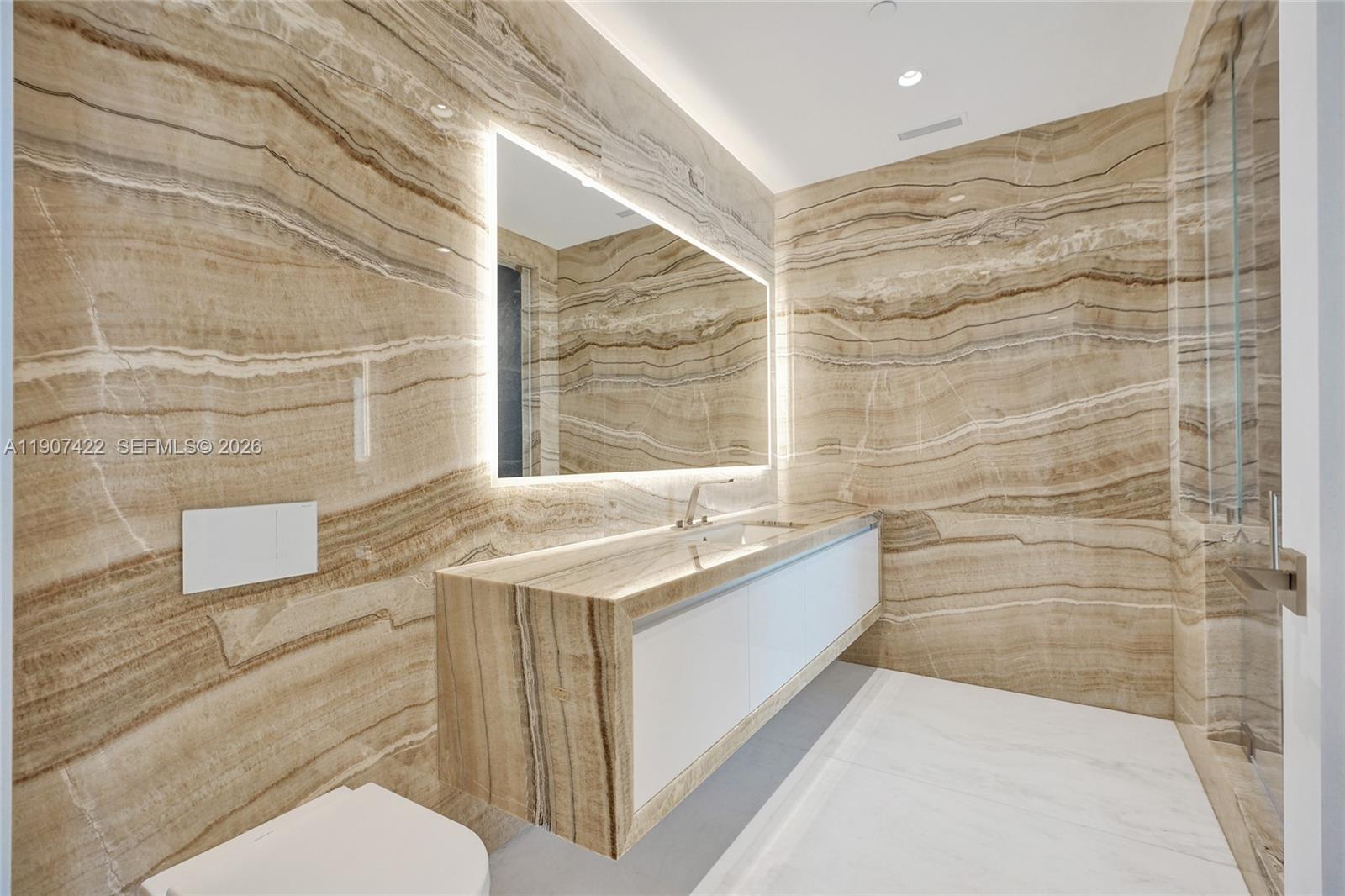NORTH BISCAYNE BEACH AMEN - Residential