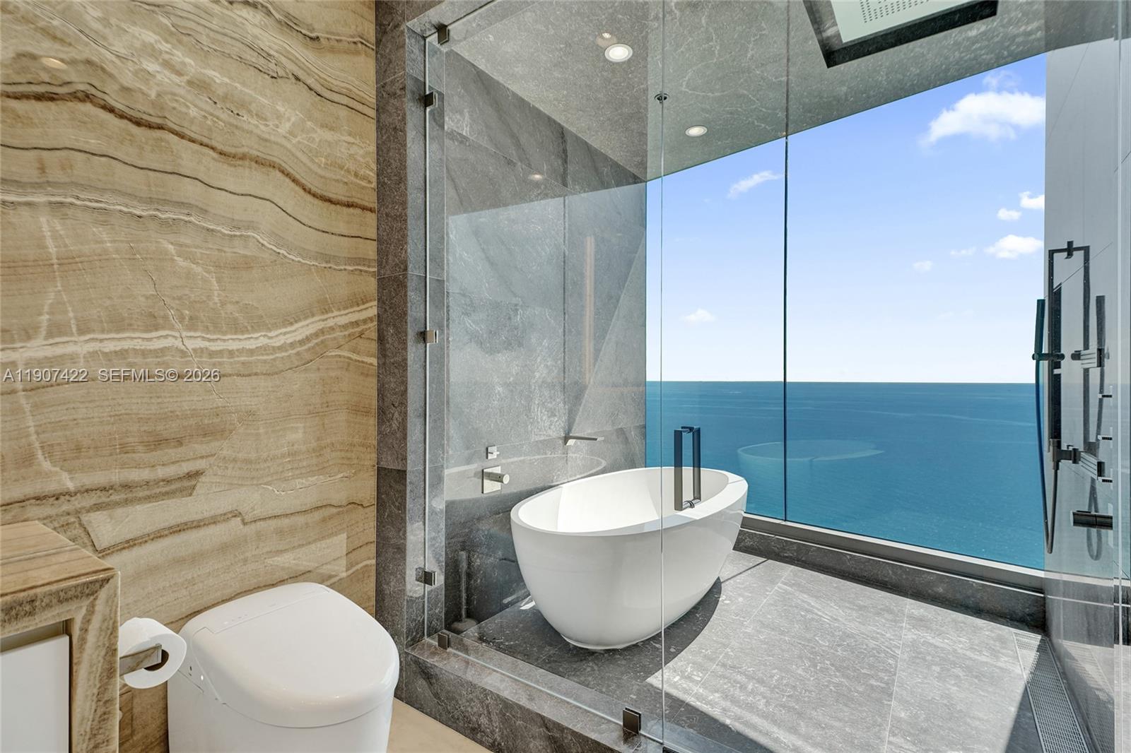 NORTH BISCAYNE BEACH AMEN - Residential