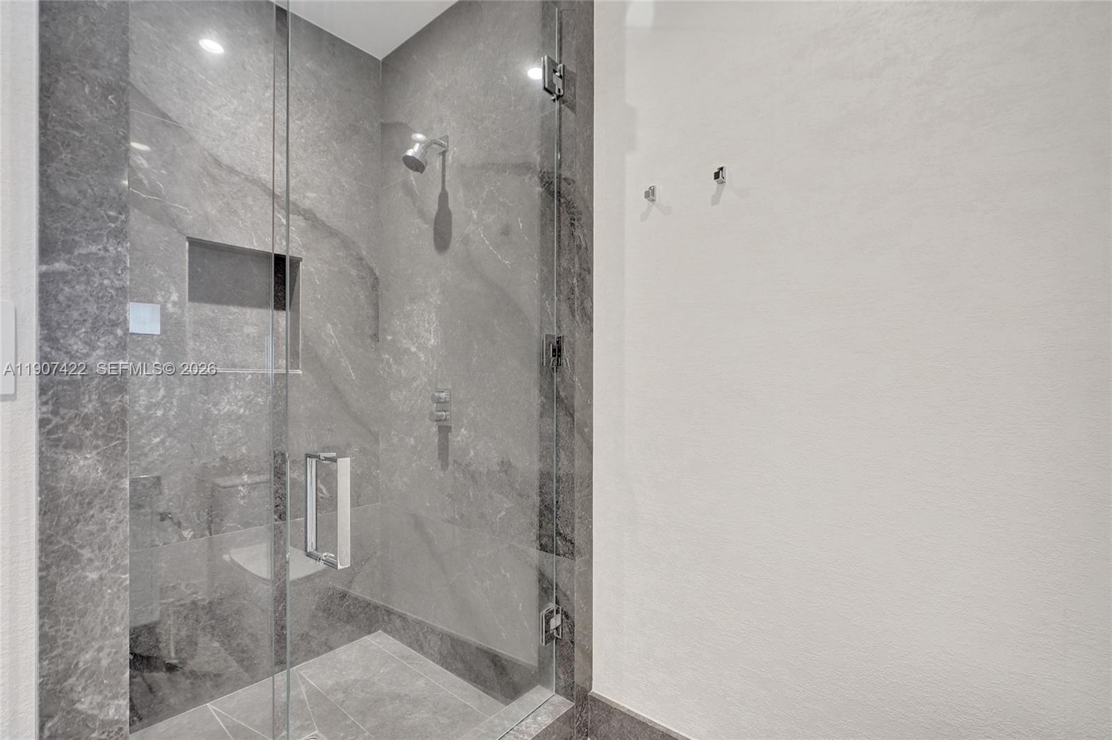 NORTH BISCAYNE BEACH AMEN - Residential