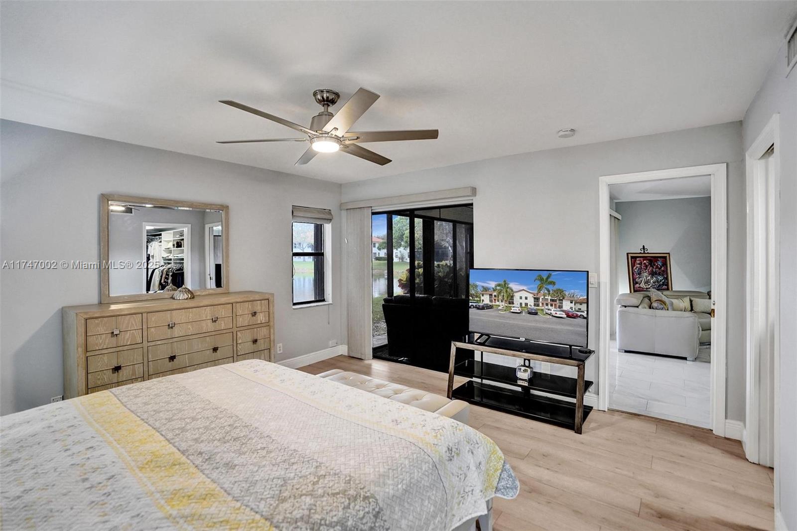 SUN VALLEY EAST CONDO - Residential