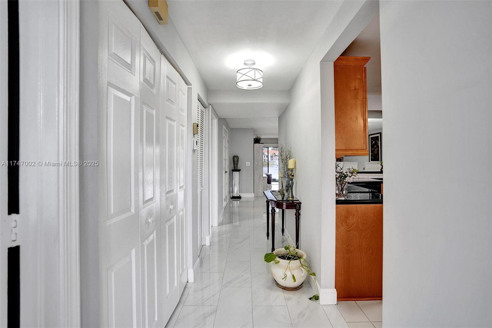 SUN VALLEY EAST CONDO - Residential
