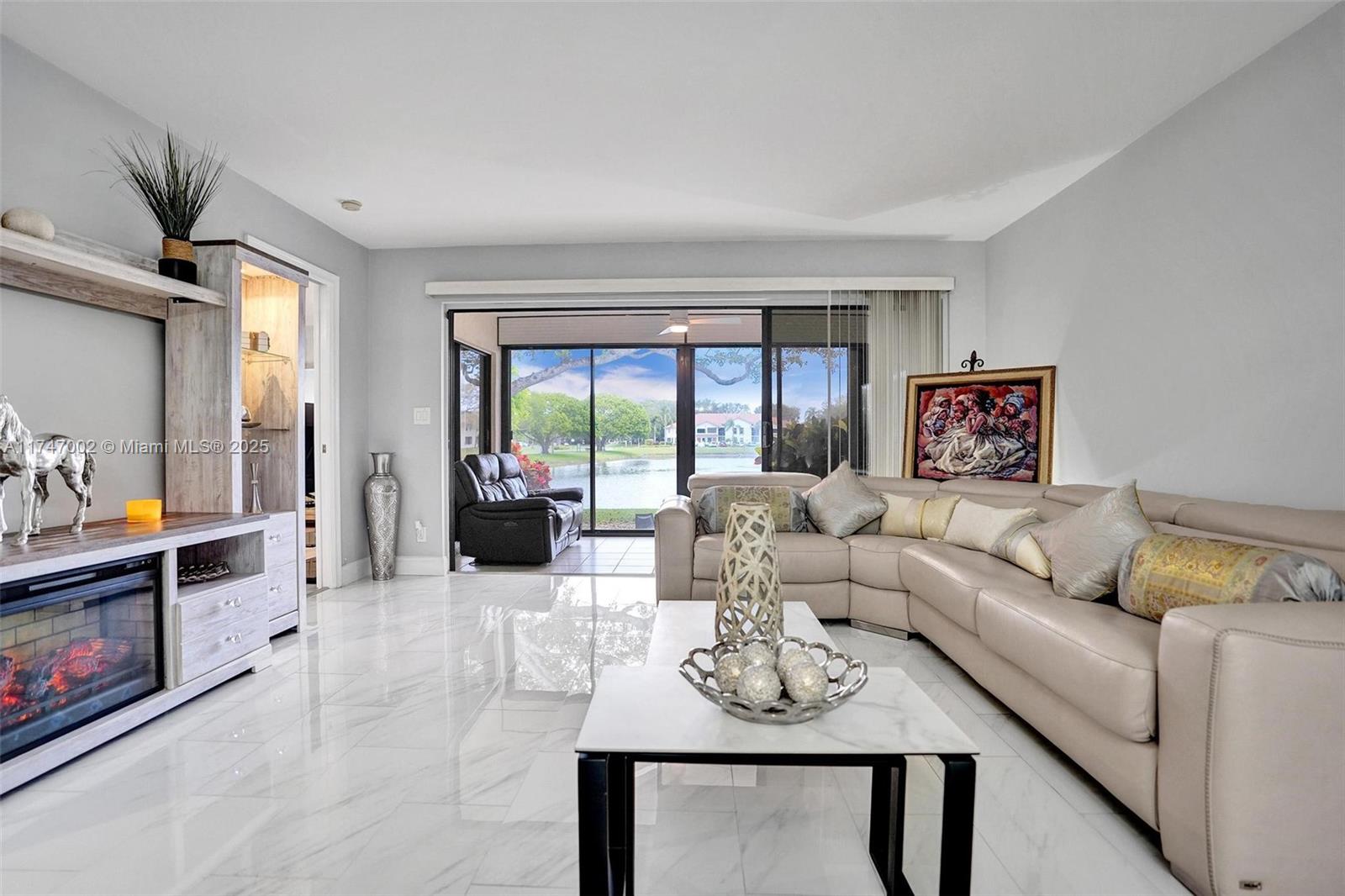 SUN VALLEY EAST CONDO - Residential