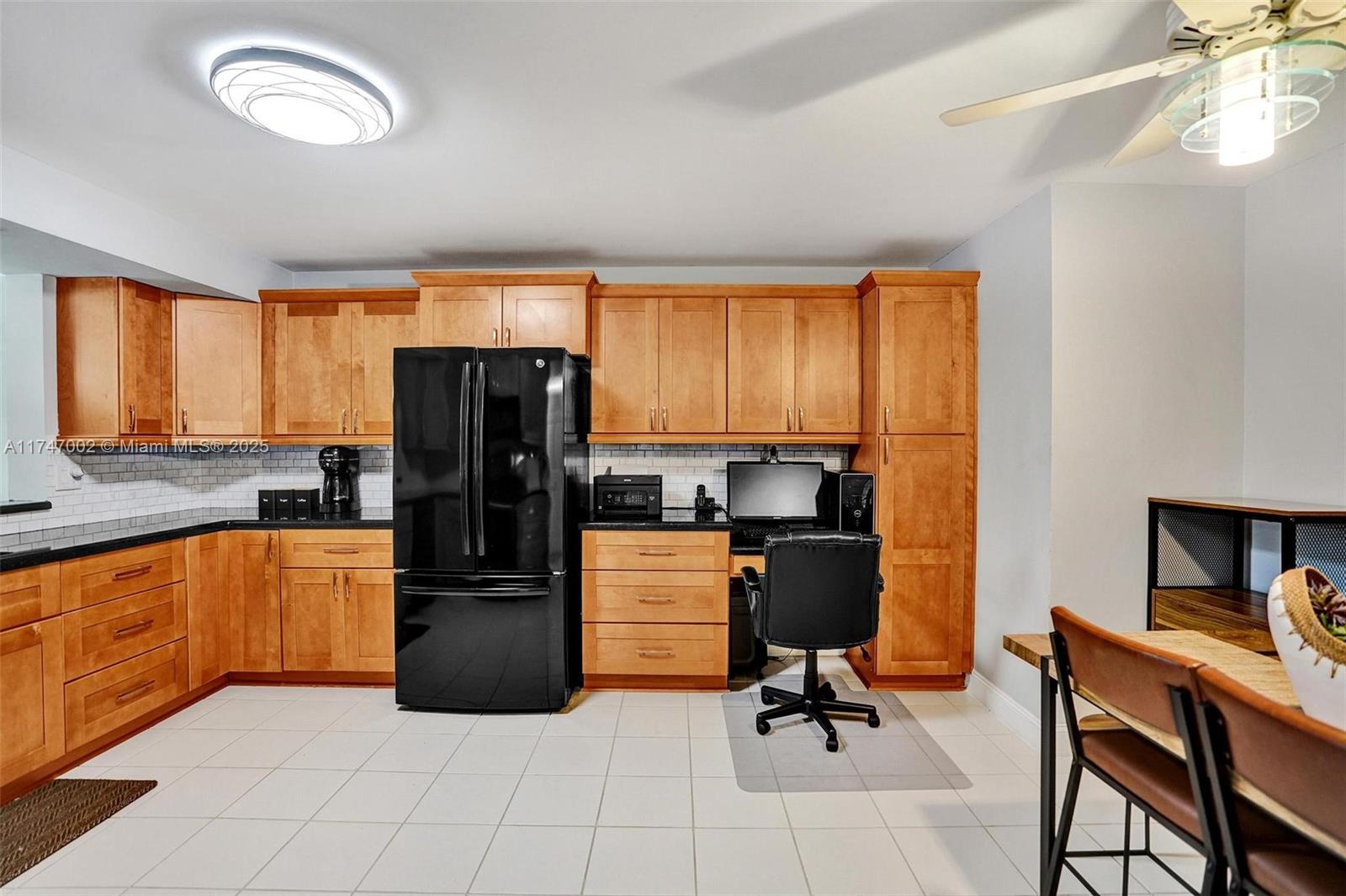 SUN VALLEY EAST CONDO - Residential
