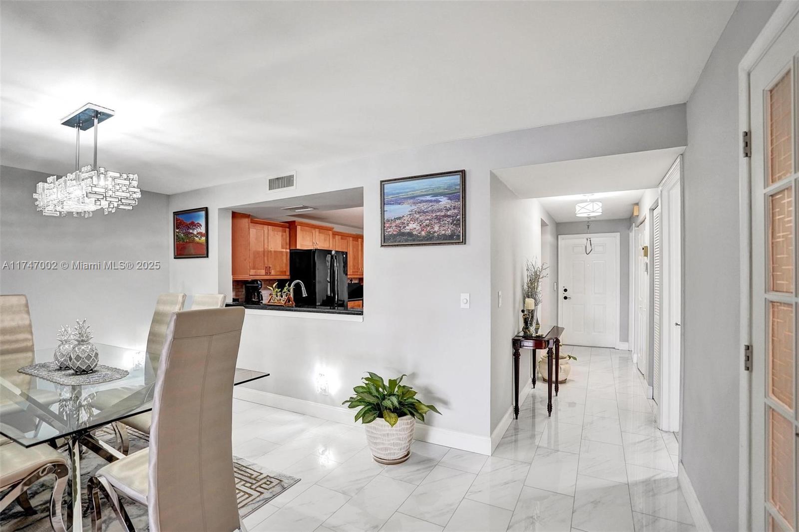 SUN VALLEY EAST CONDO - Residential
