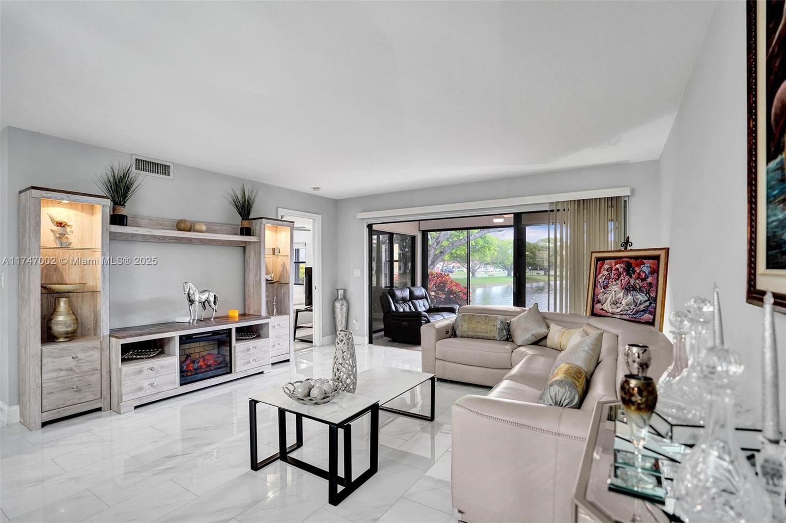 SUN VALLEY EAST CONDO - Residential