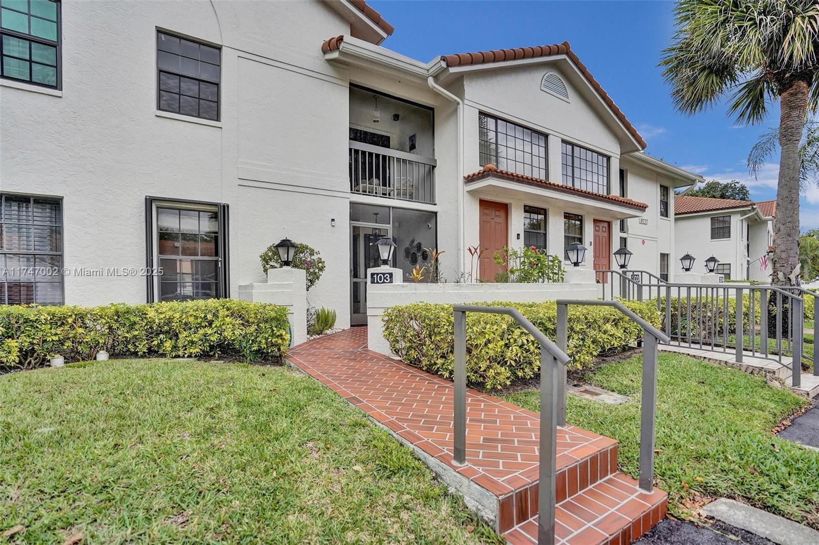 SUN VALLEY EAST CONDO - Residential