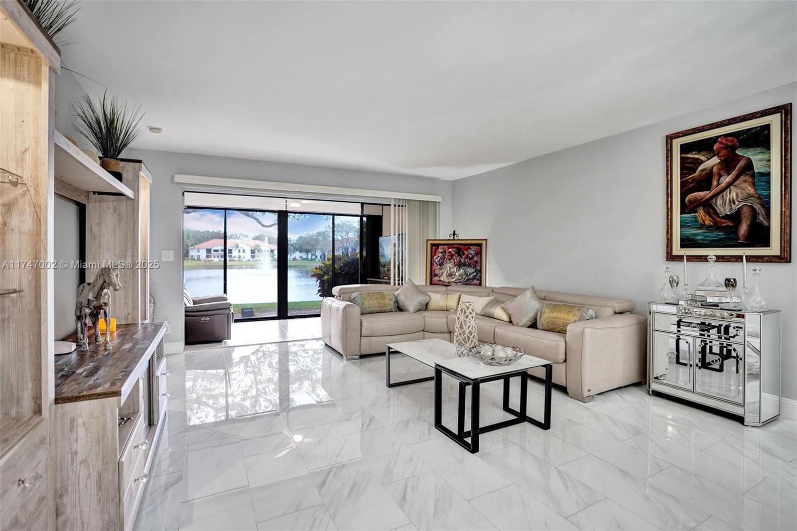 SUN VALLEY EAST CONDO - Residential