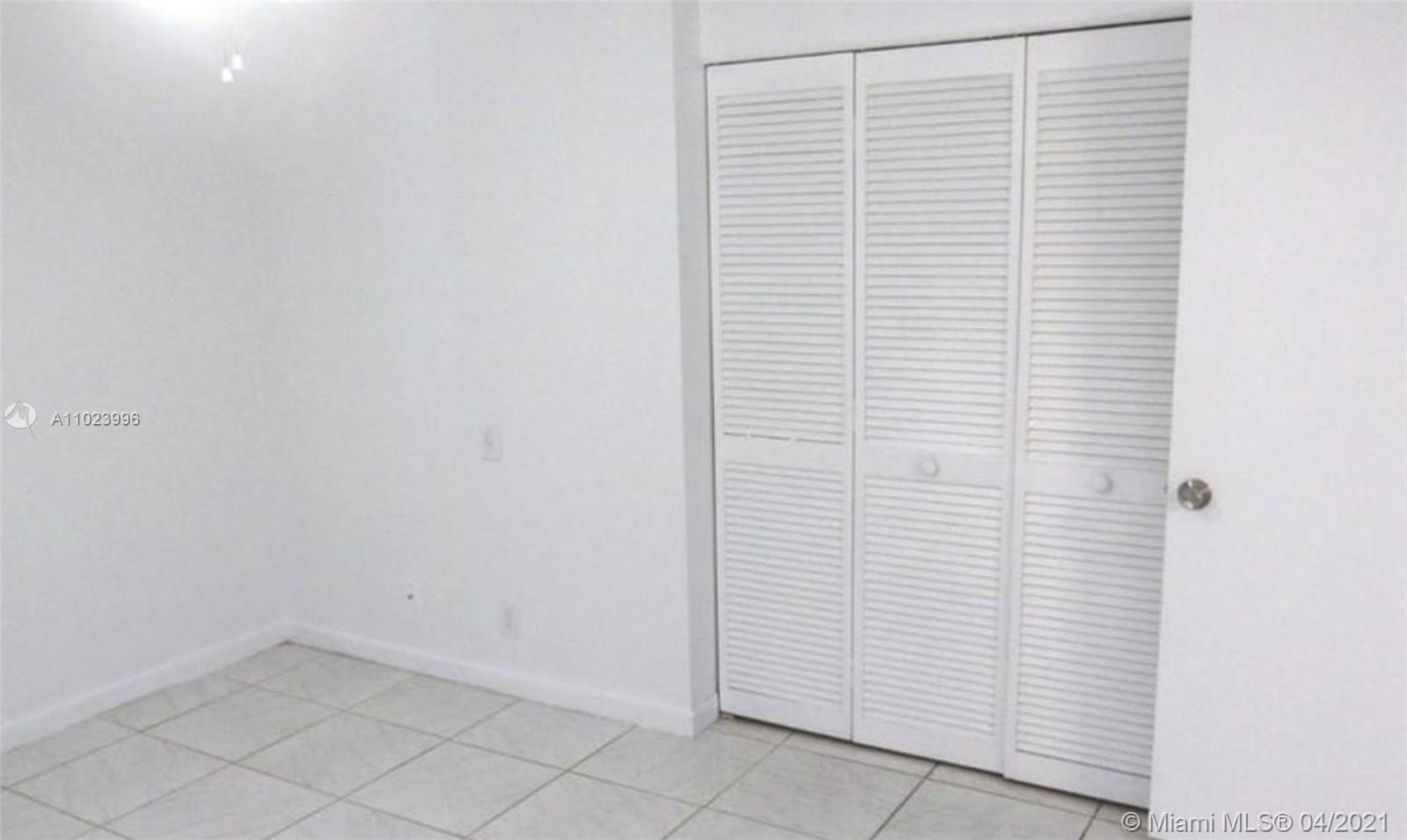 RAMBLEWOOD EAST CONDO - Residential Lease