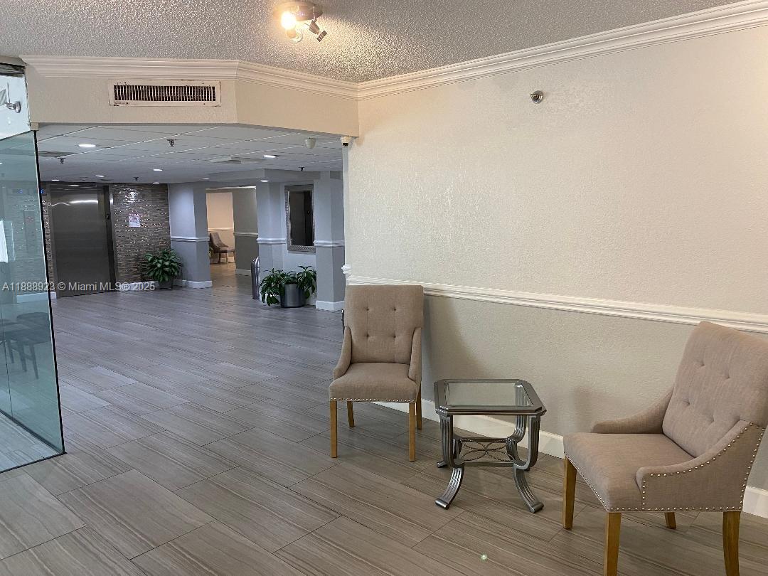 HILLCREST EAST NO 19 COND - Residential Lease