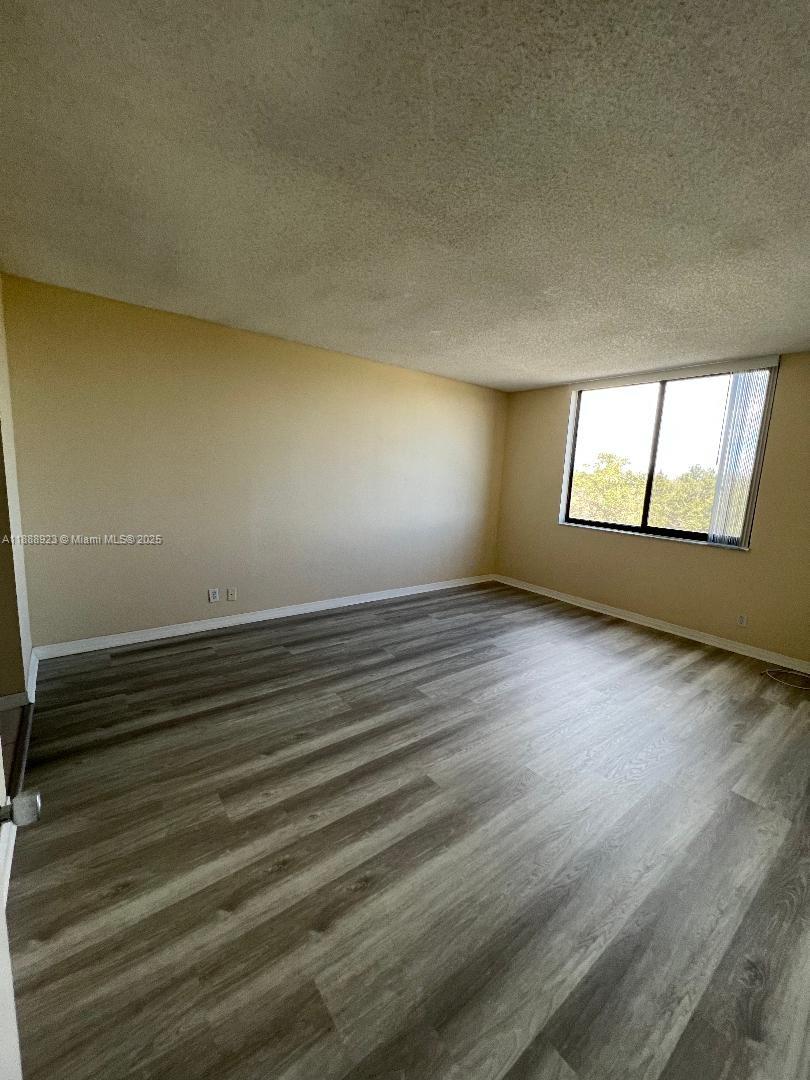 HILLCREST EAST NO 19 COND - Residential Lease