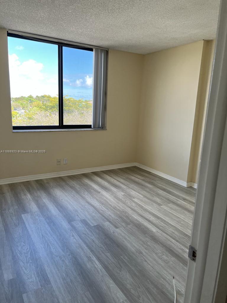 HILLCREST EAST NO 19 COND - Residential Lease