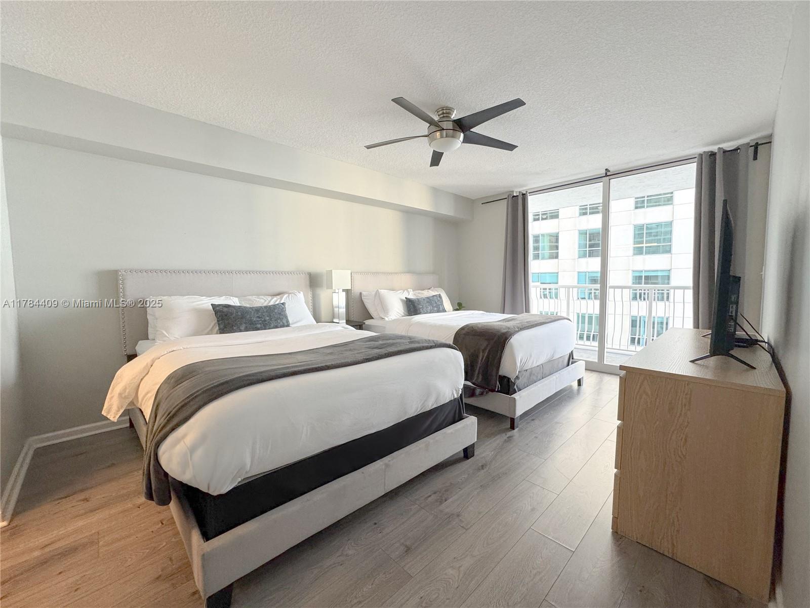 THE CLUB AT BRICKELL BAY - Residential