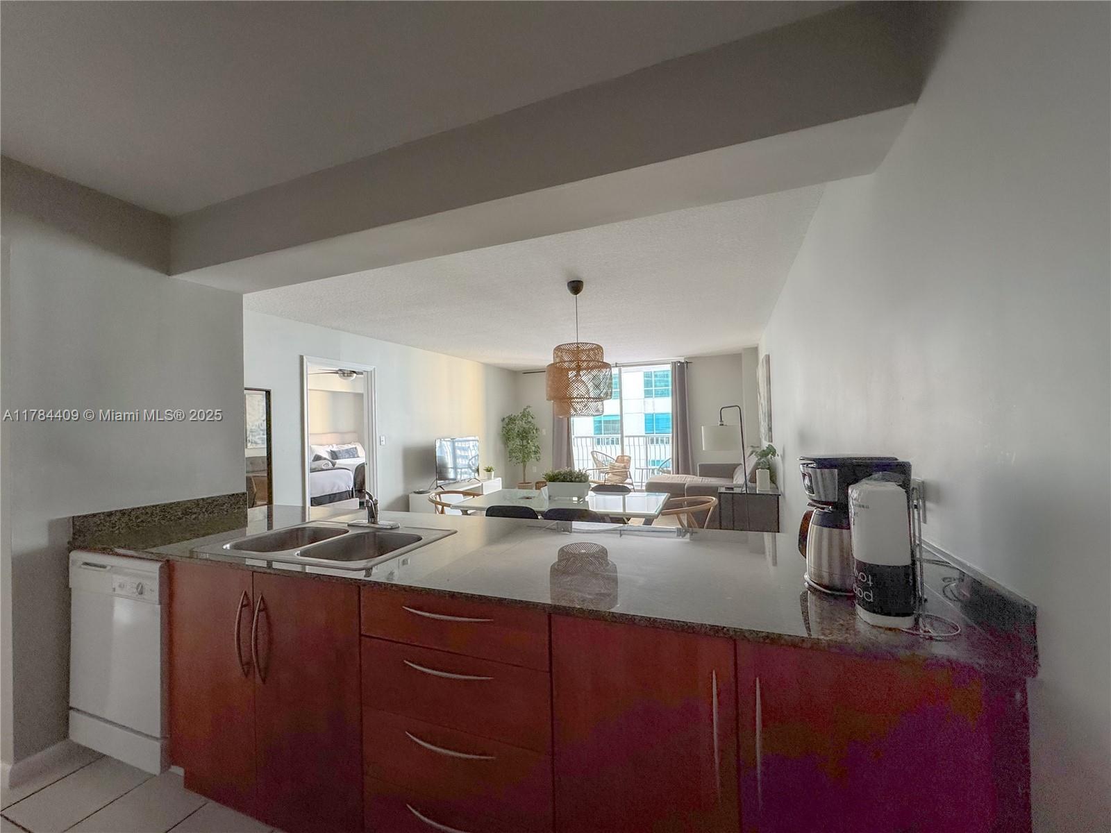 THE CLUB AT BRICKELL BAY - Residential