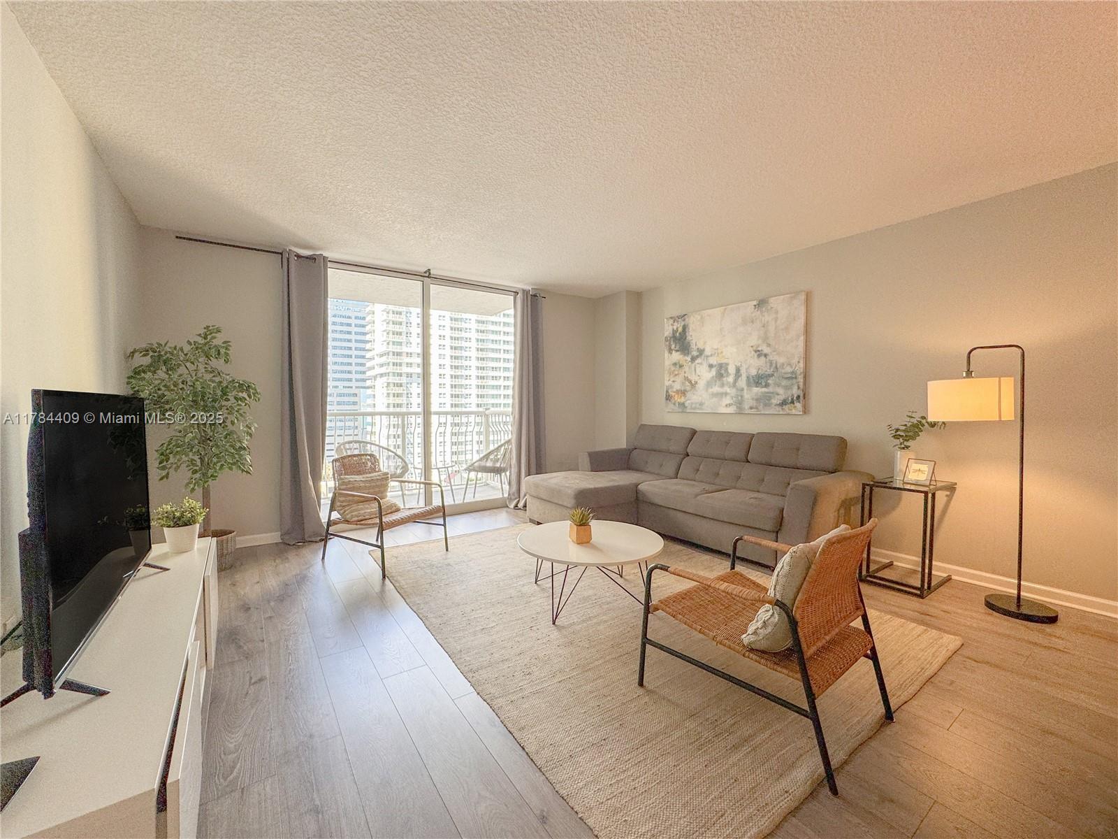 1200 Brickell Bay Dr 1504