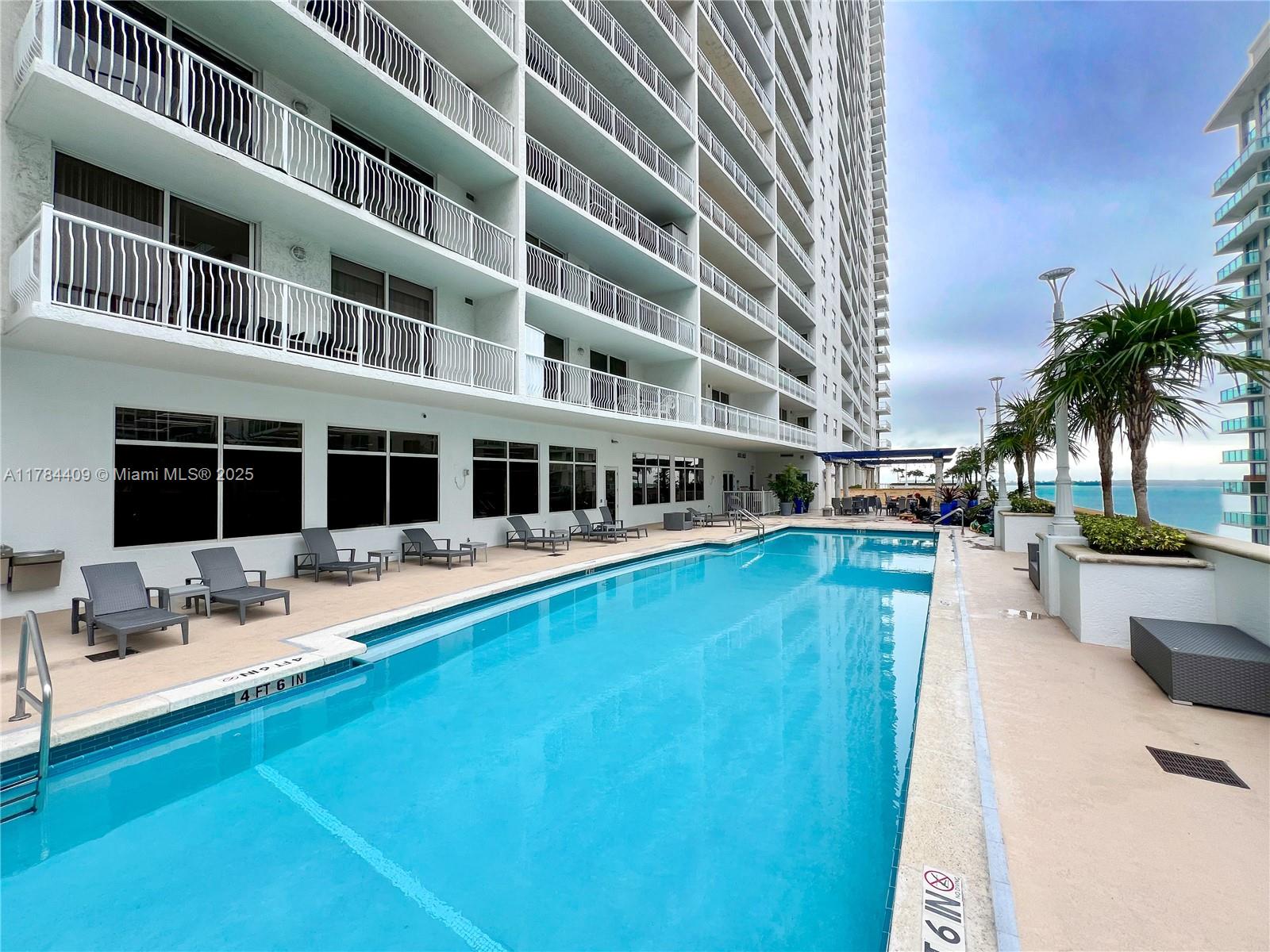 THE CLUB AT BRICKELL BAY - Residential
