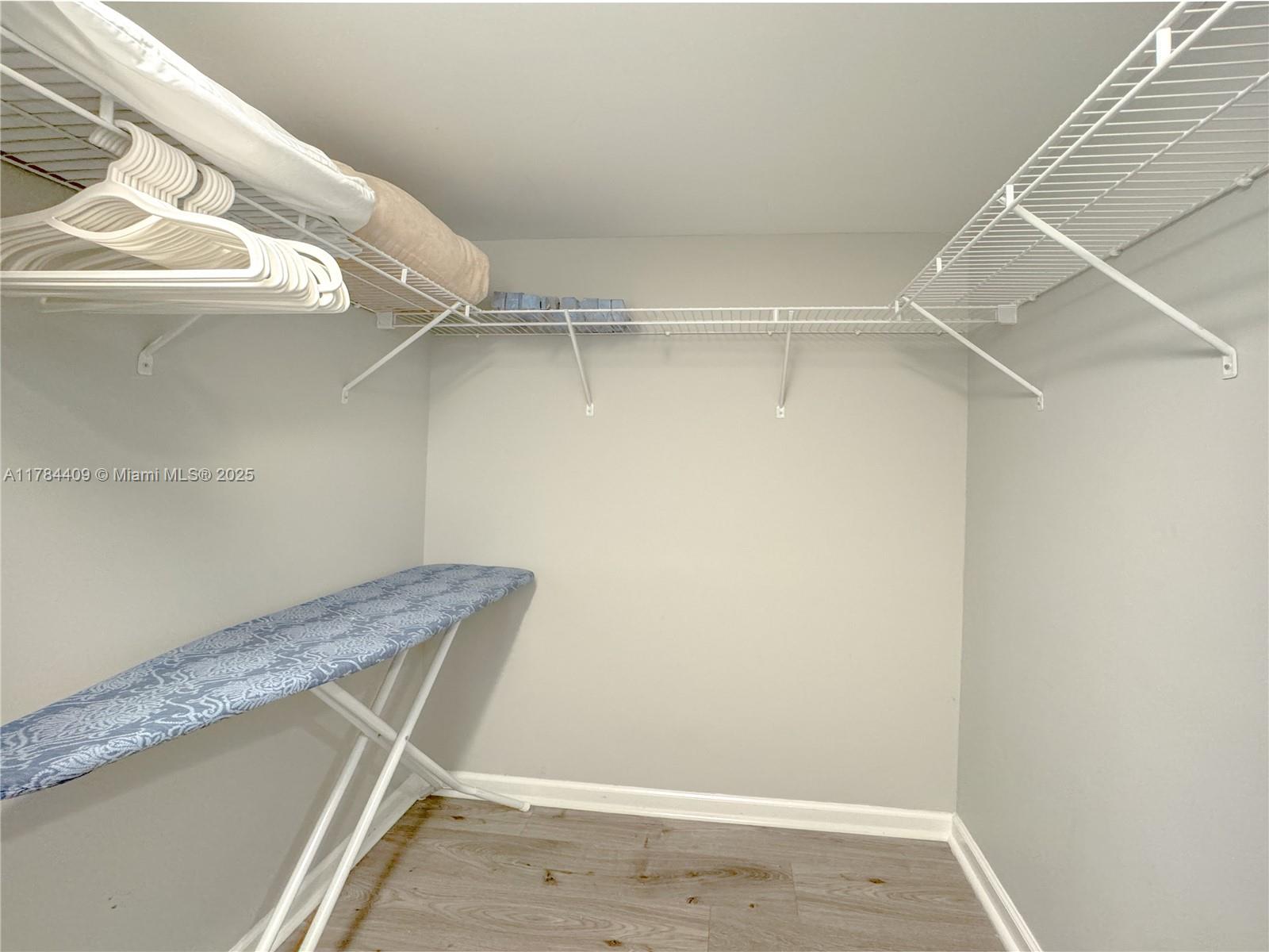 THE CLUB AT BRICKELL BAY - Residential