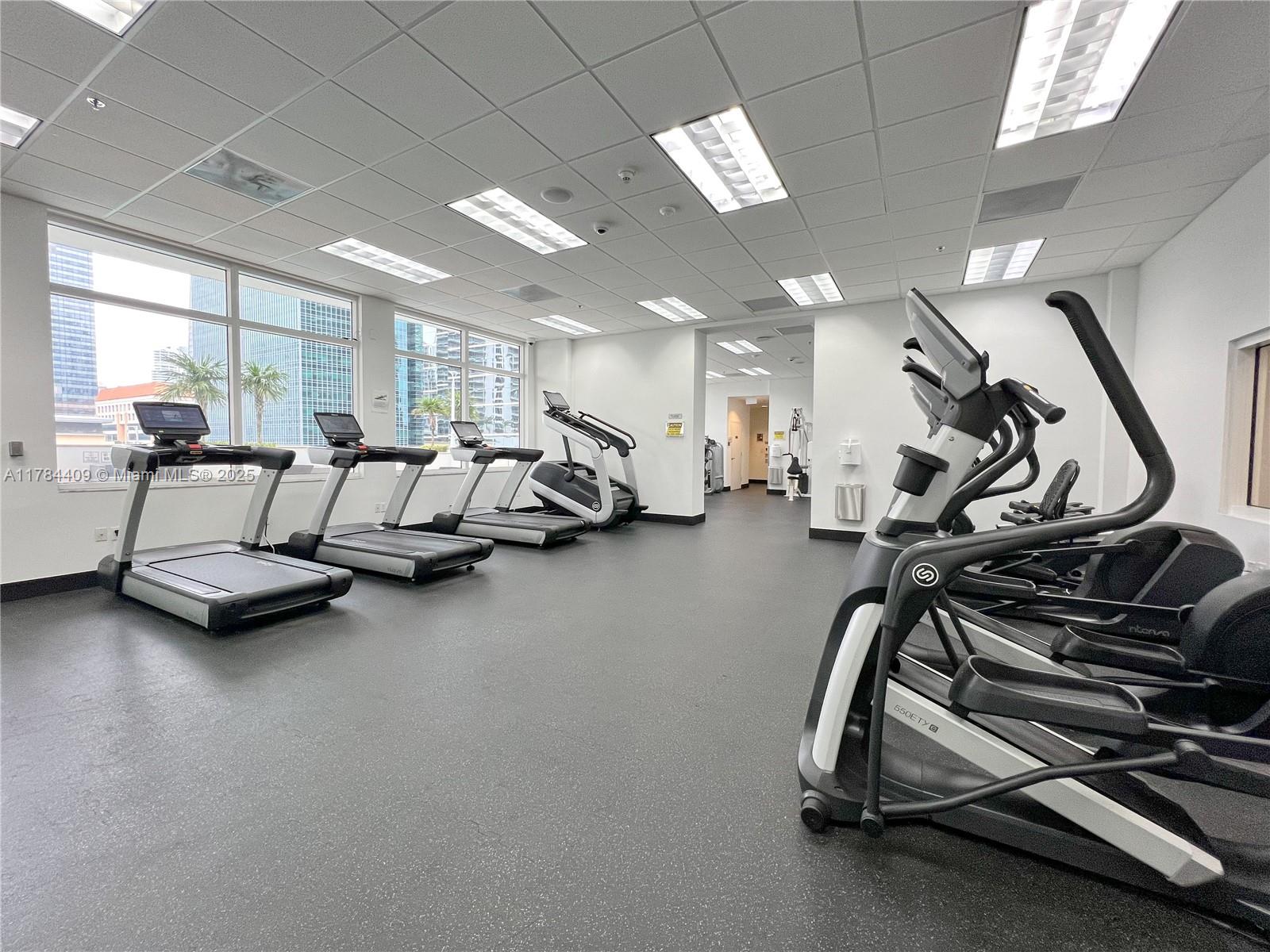 THE CLUB AT BRICKELL BAY - Residential