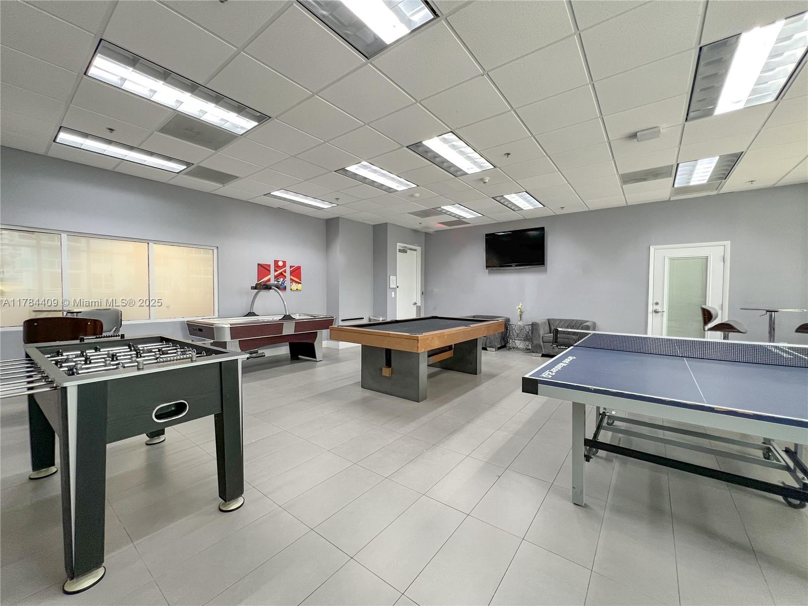 THE CLUB AT BRICKELL BAY - Residential