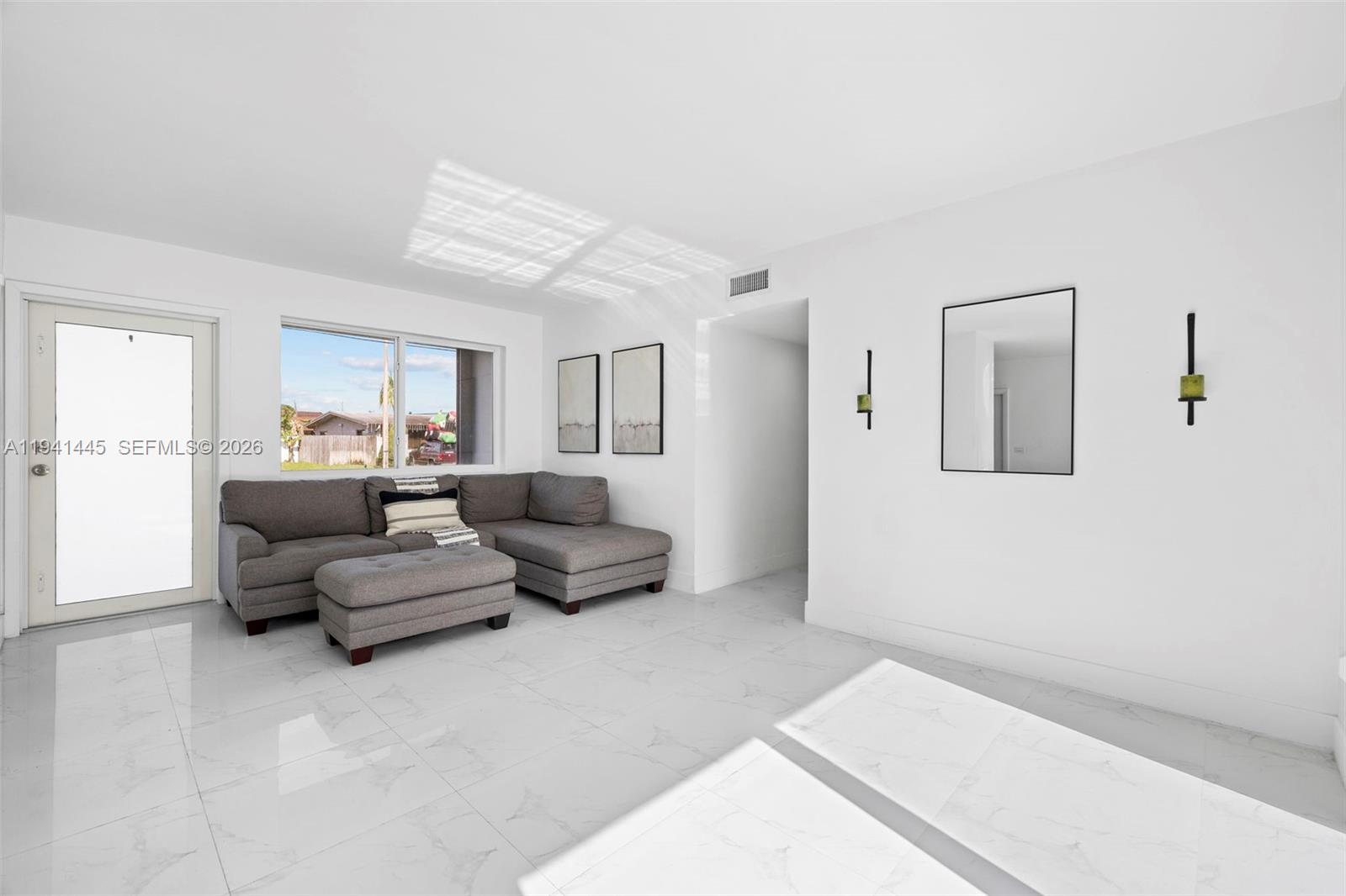 WESTWOOD LAKE 3RD ADDN - Residential Lease