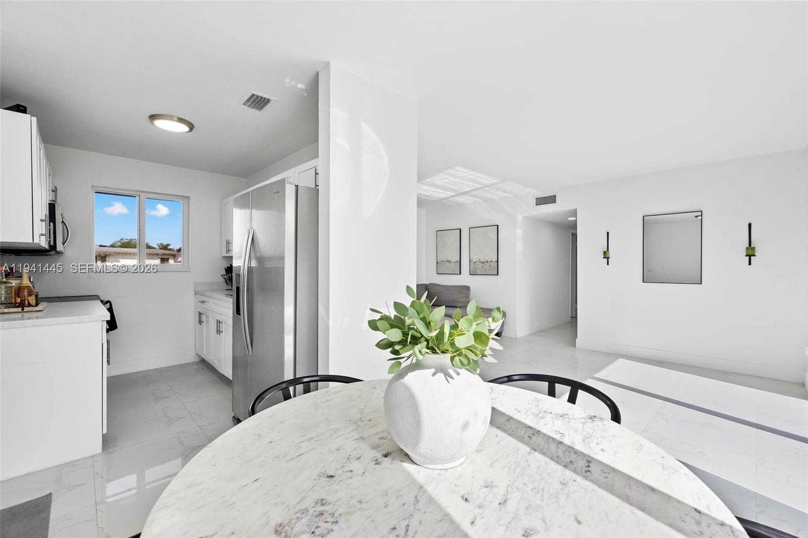 WESTWOOD LAKE 3RD ADDN - Residential Lease