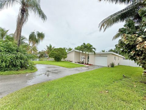 Photo of 6708 Camelia Dr, Miramar, FL 33023 (MLS # A11875667)