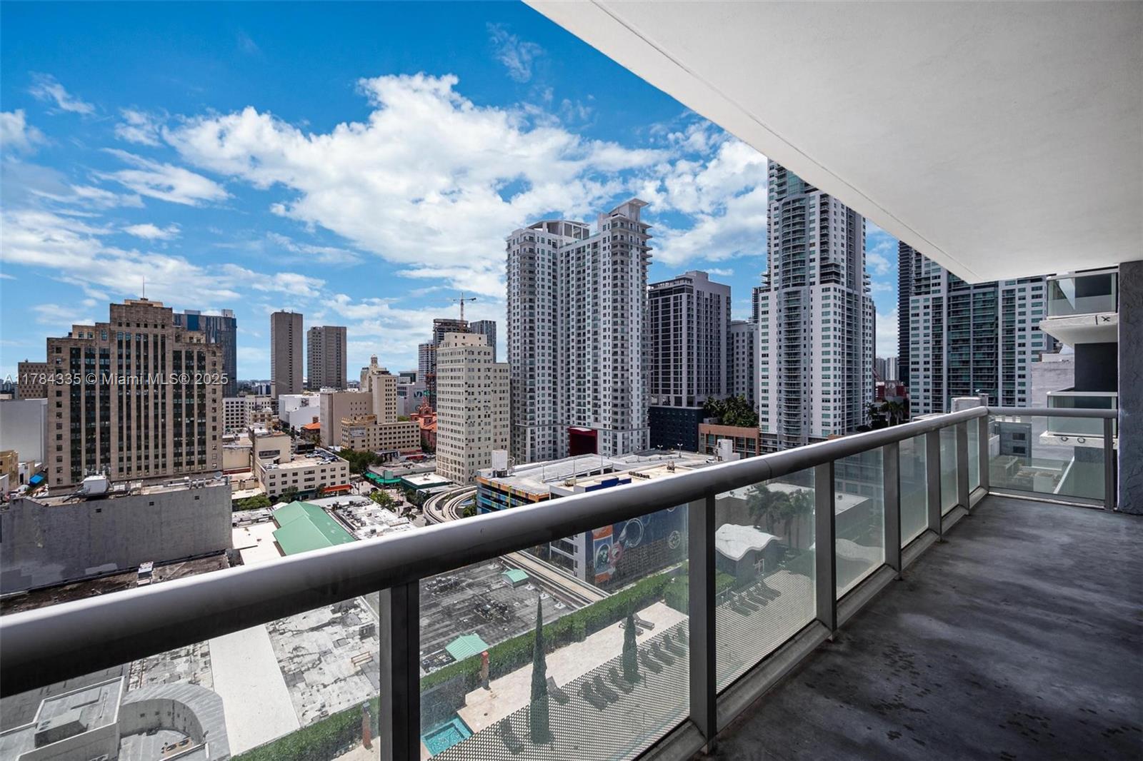 50 Biscayne Blvd 1707, Miami, Broward County, Florida - 1 Bedrooms  
1 Bathrooms - 