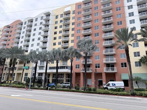 Photo of 18800 NE 29th Ave #323, Aventura, FL 33180 (MLS # A11932704)