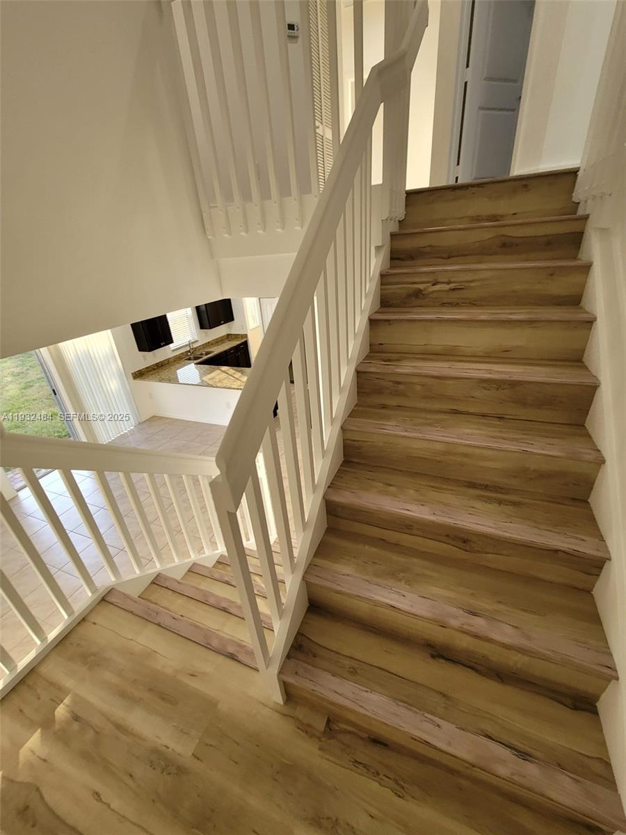 VENTANAS AT HOMESTEAD - Residential Lease