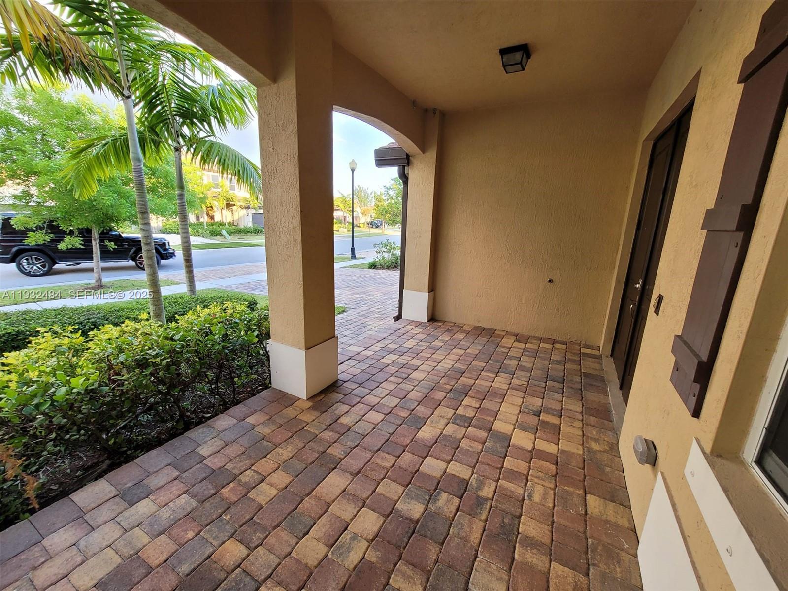 VENTANAS AT HOMESTEAD - Residential Lease