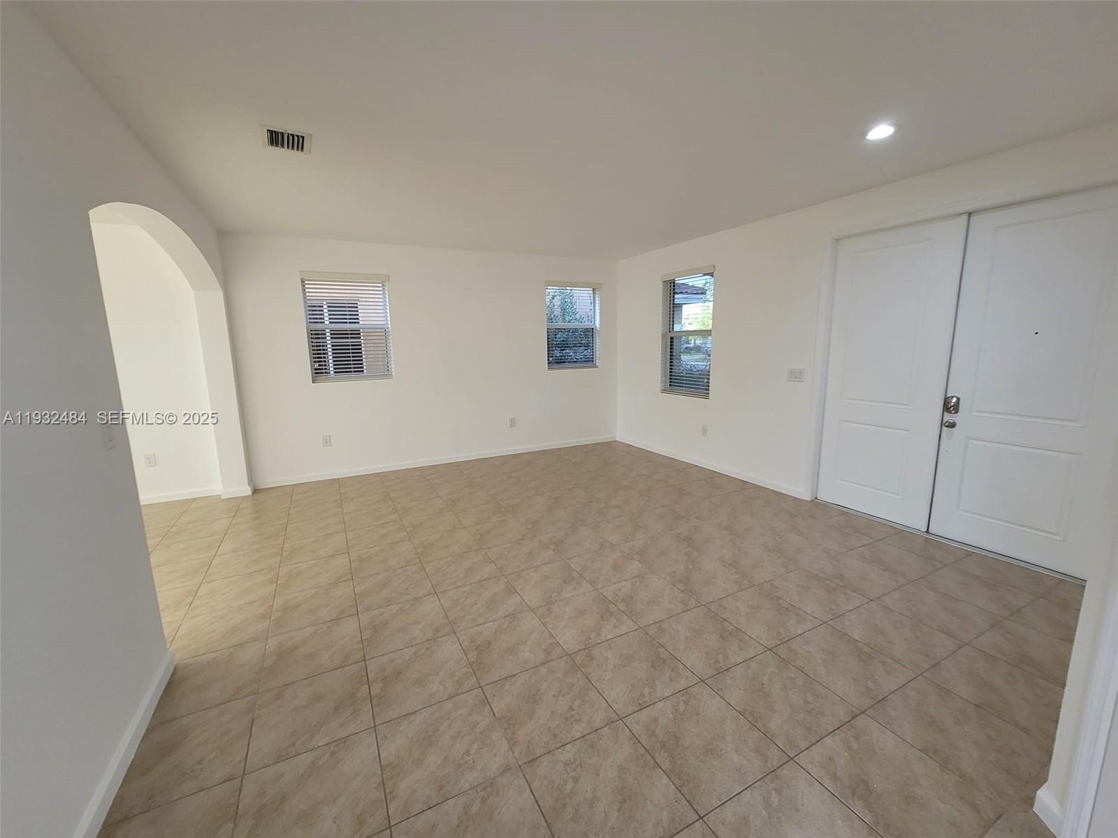 VENTANAS AT HOMESTEAD - Residential Lease