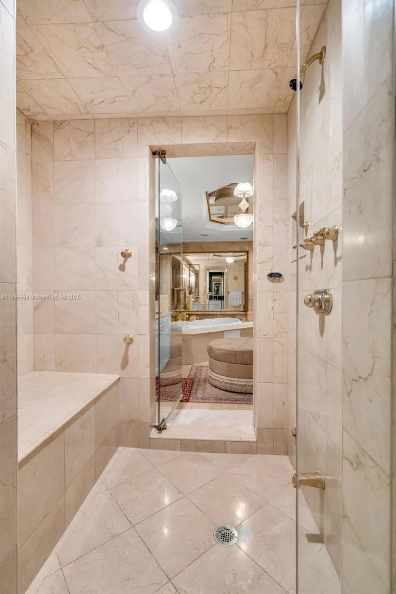 Key Biscayne, Florida 33149, United States, 5 Bedrooms Bedrooms, ,6 BathroomsBathrooms,Residential,Active,228048