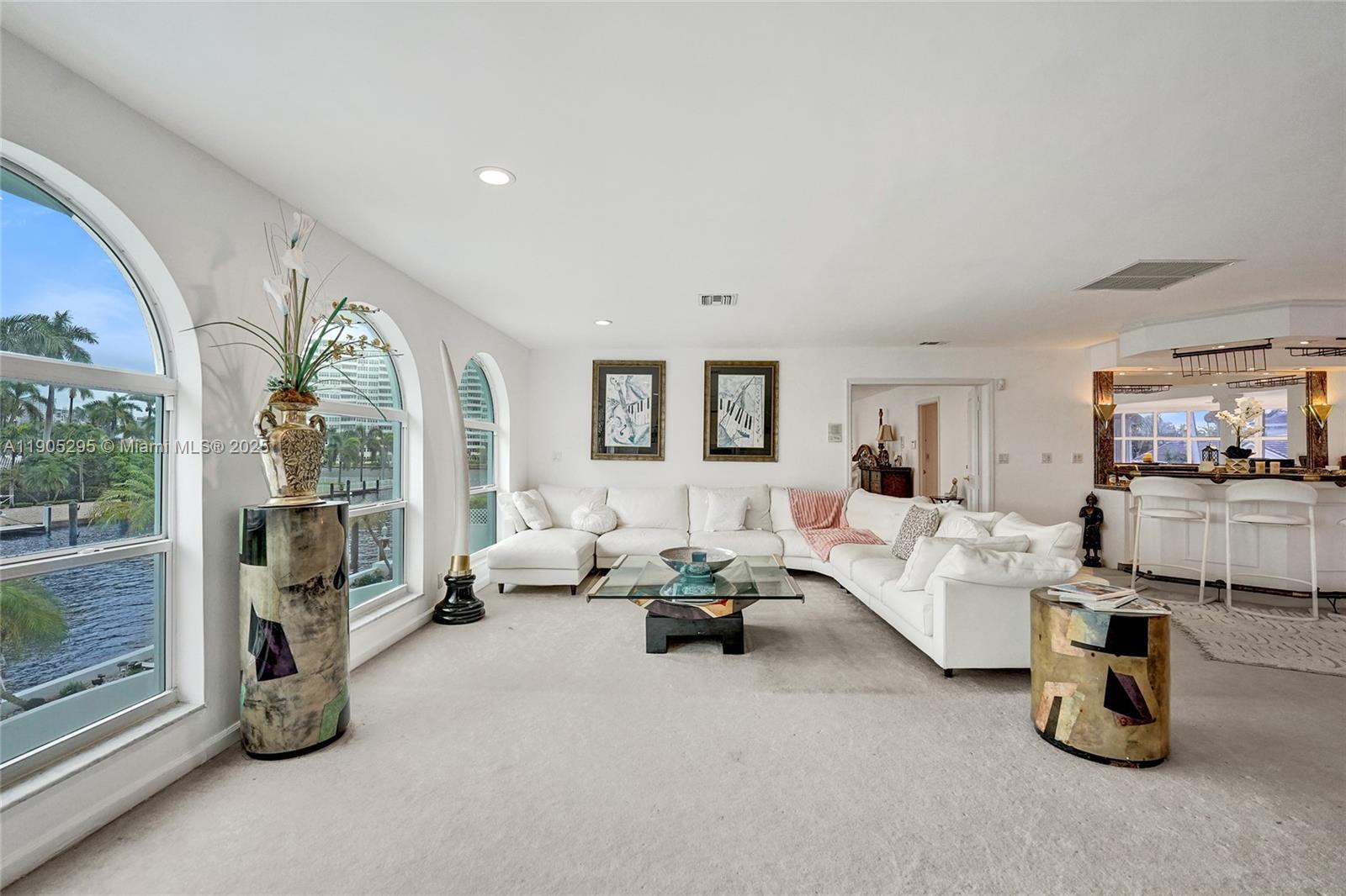 CORAL RIDGE COUNTRY CLUB - Residential Lease