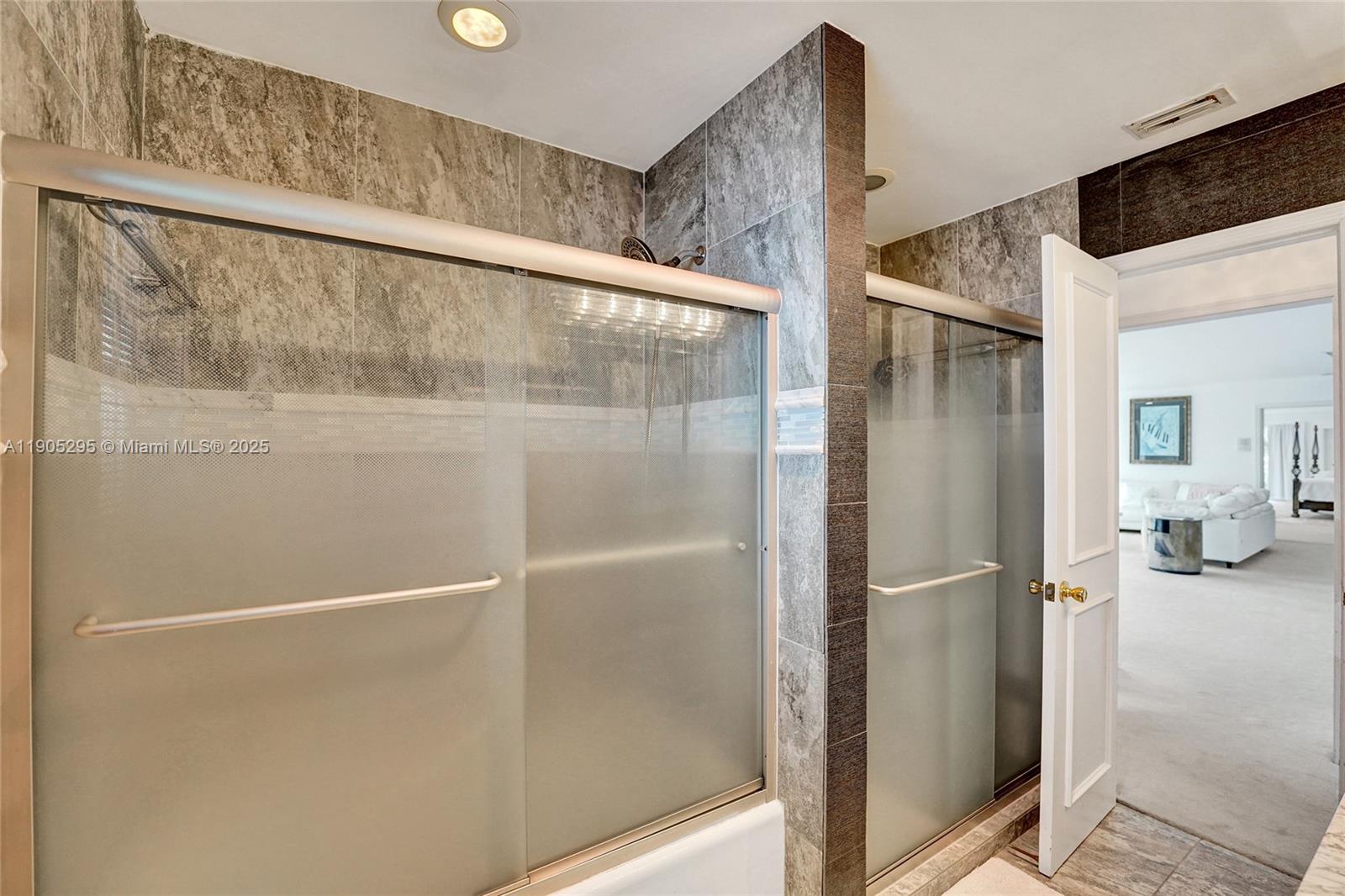 CORAL RIDGE COUNTRY CLUB - Residential Lease