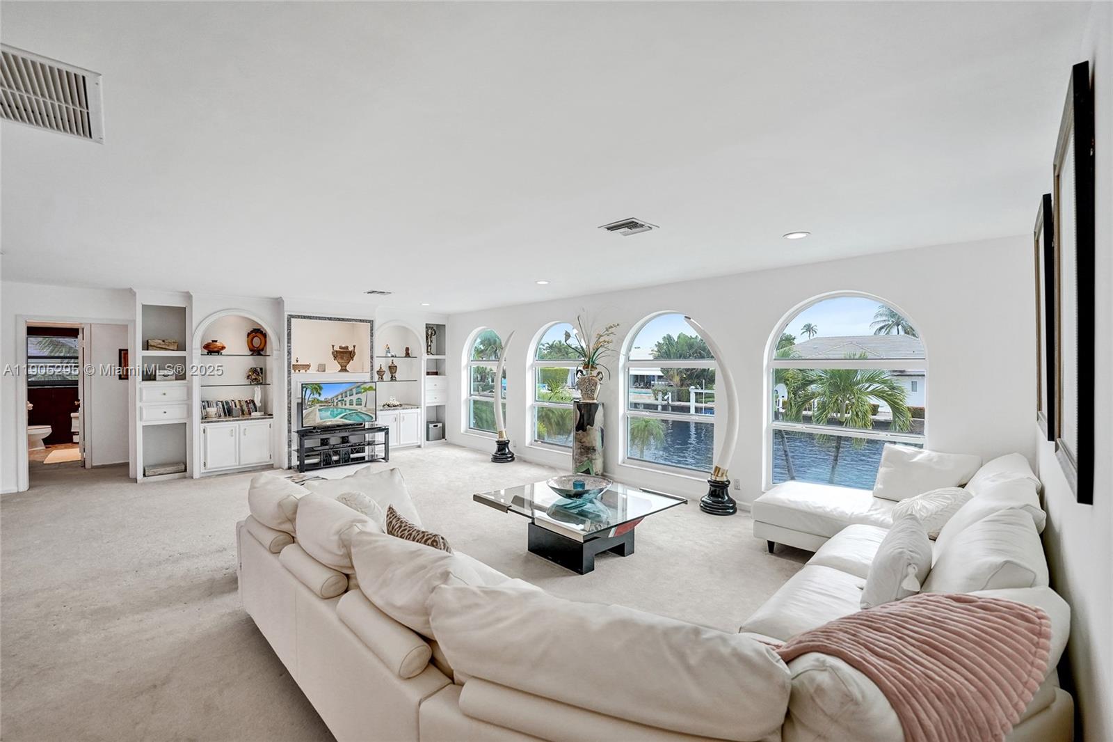 CORAL RIDGE COUNTRY CLUB - Residential Lease