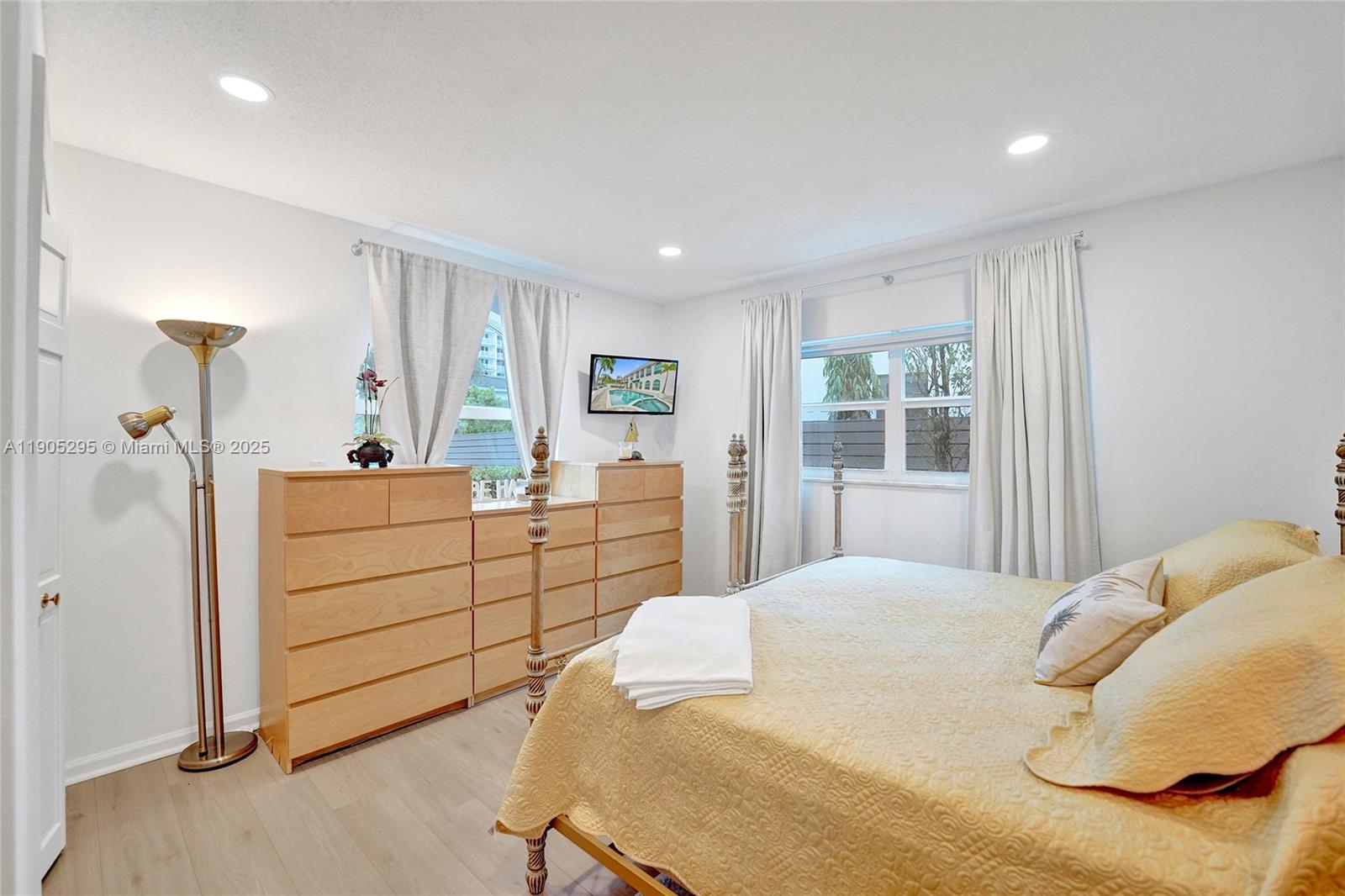 CORAL RIDGE COUNTRY CLUB - Residential Lease