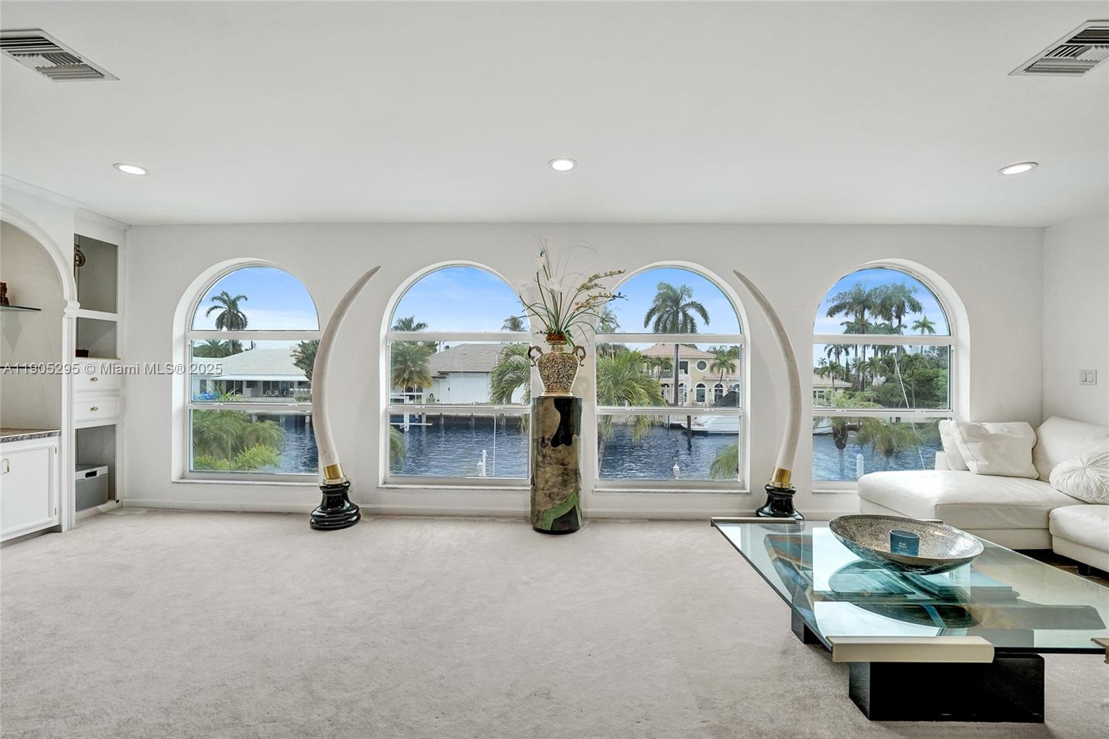 CORAL RIDGE COUNTRY CLUB - Residential Lease