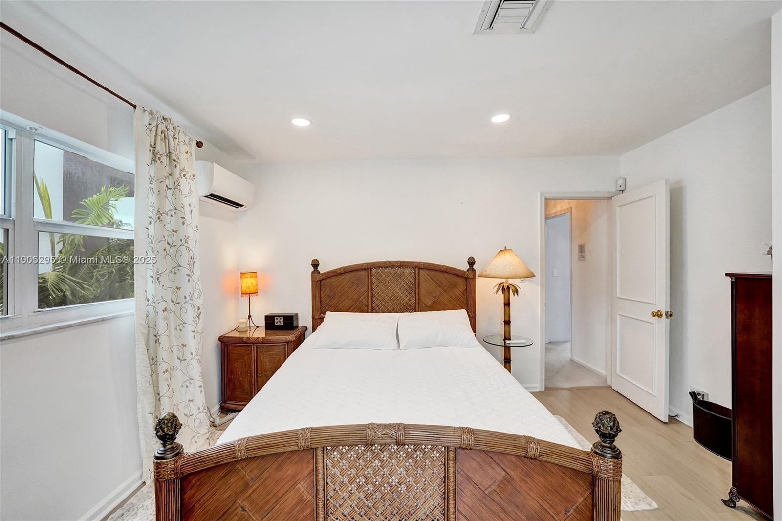 CORAL RIDGE COUNTRY CLUB - Residential Lease