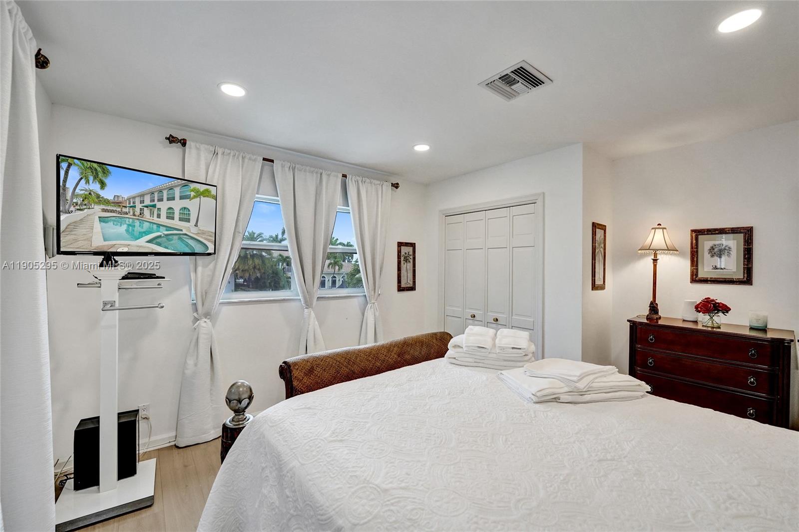 CORAL RIDGE COUNTRY CLUB - Residential Lease