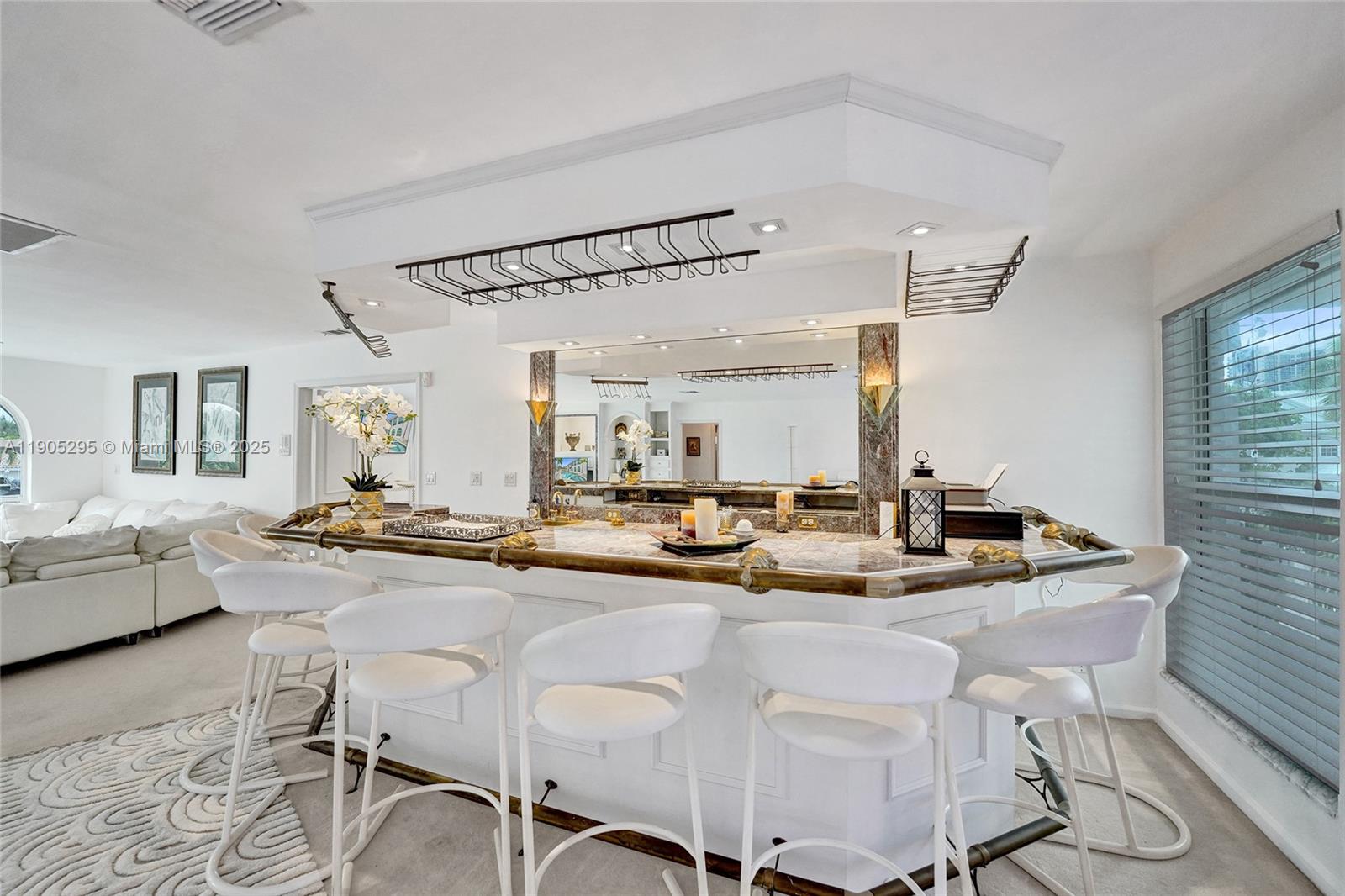 CORAL RIDGE COUNTRY CLUB - Residential Lease