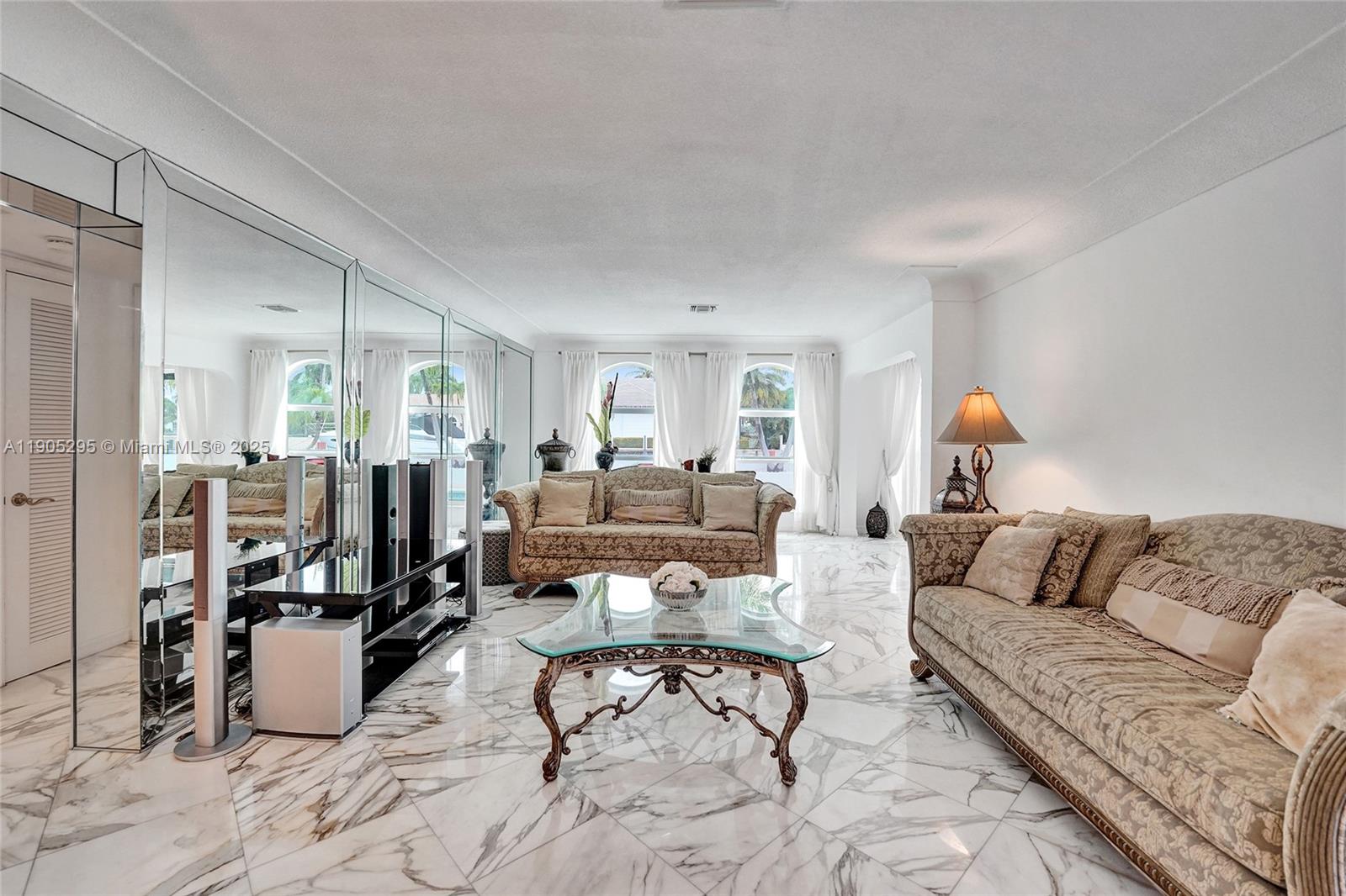 CORAL RIDGE COUNTRY CLUB - Residential Lease